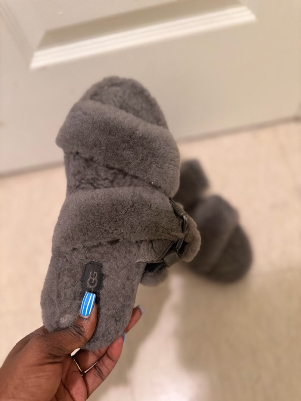 UGG Kids Plush Slide Sandals in Charcoal Gray